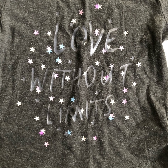 Old Navy Gray Love without limits graphic T 4T - Picture 3 of 4